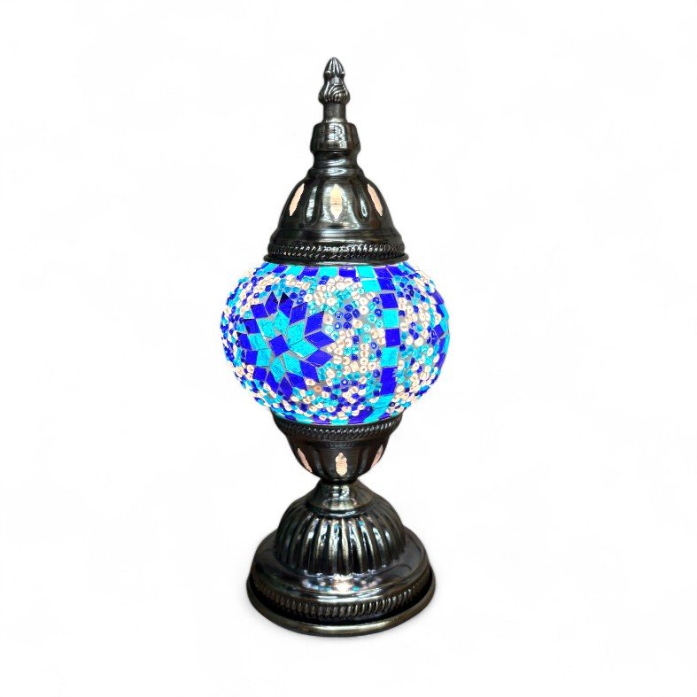 417217-lampara-turca-prendida-Photoroom Lámpara turca de mesa con mosaico de colores